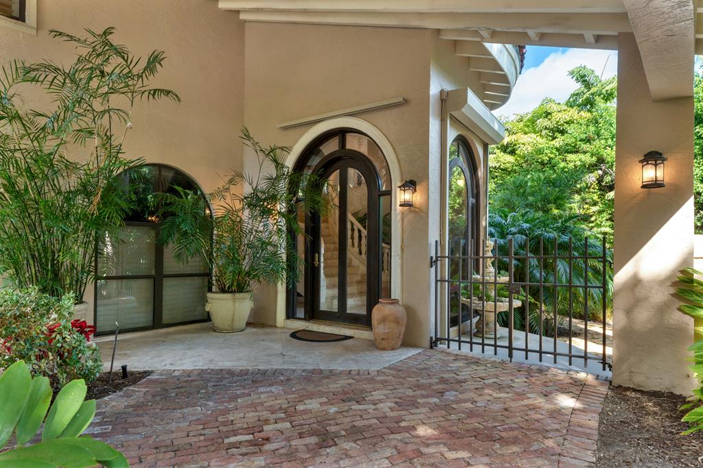 5 South Pelican Drive