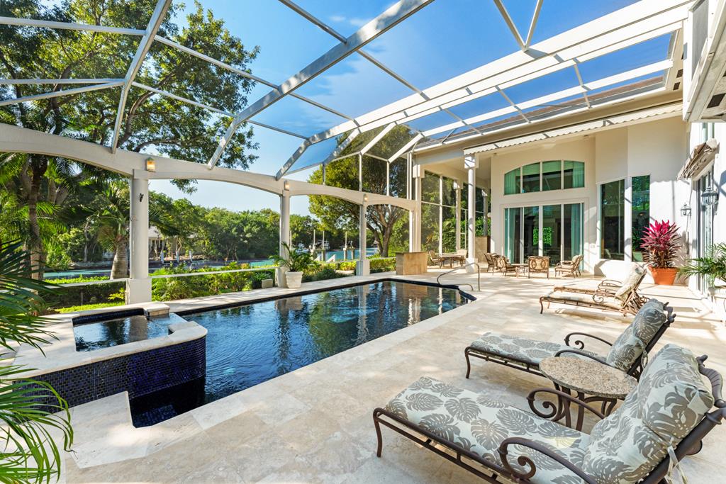 15 Harbor Island Drive