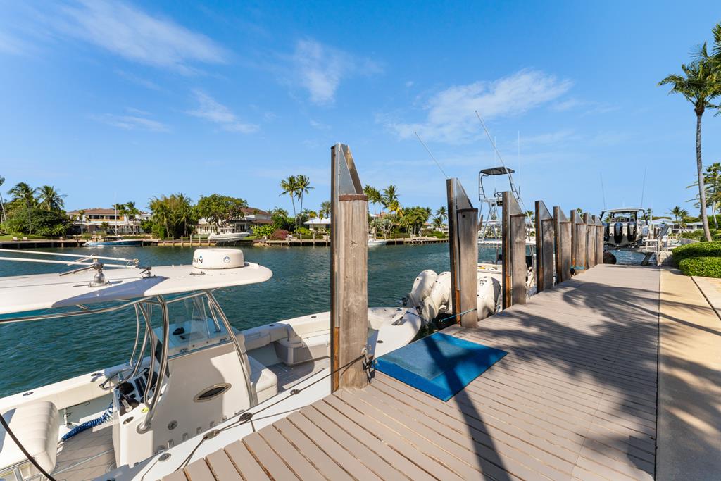 35 Angelfish Cay Drive