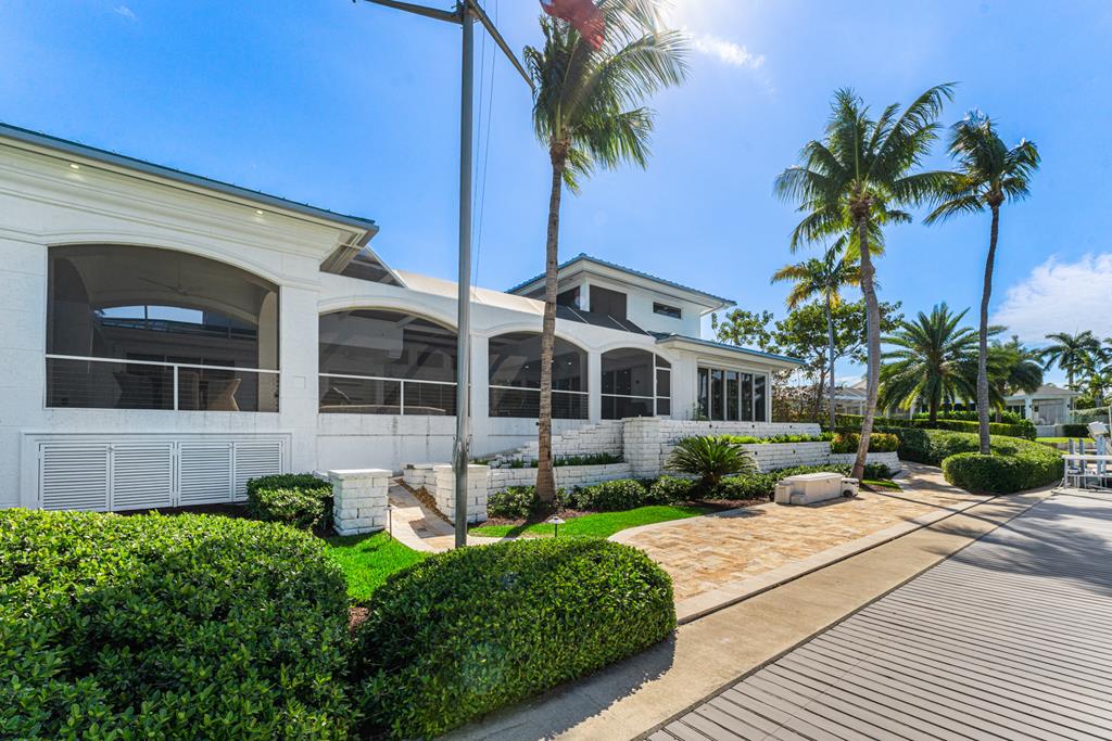 35 Angelfish Cay Drive