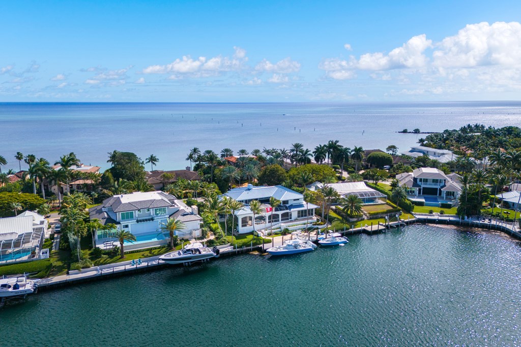 35 Angelfish Cay Drive