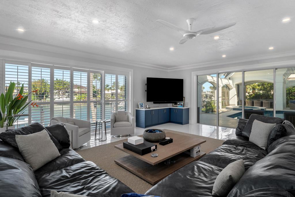 35 Angelfish Cay Drive