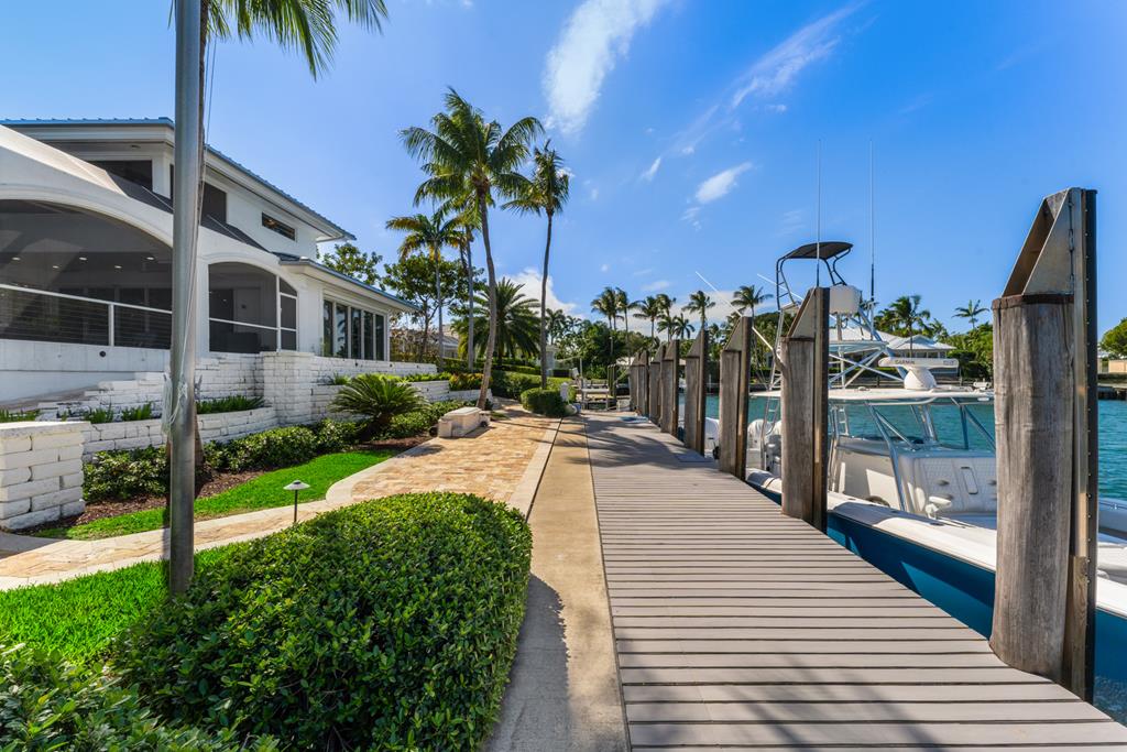 35 Angelfish Cay Drive