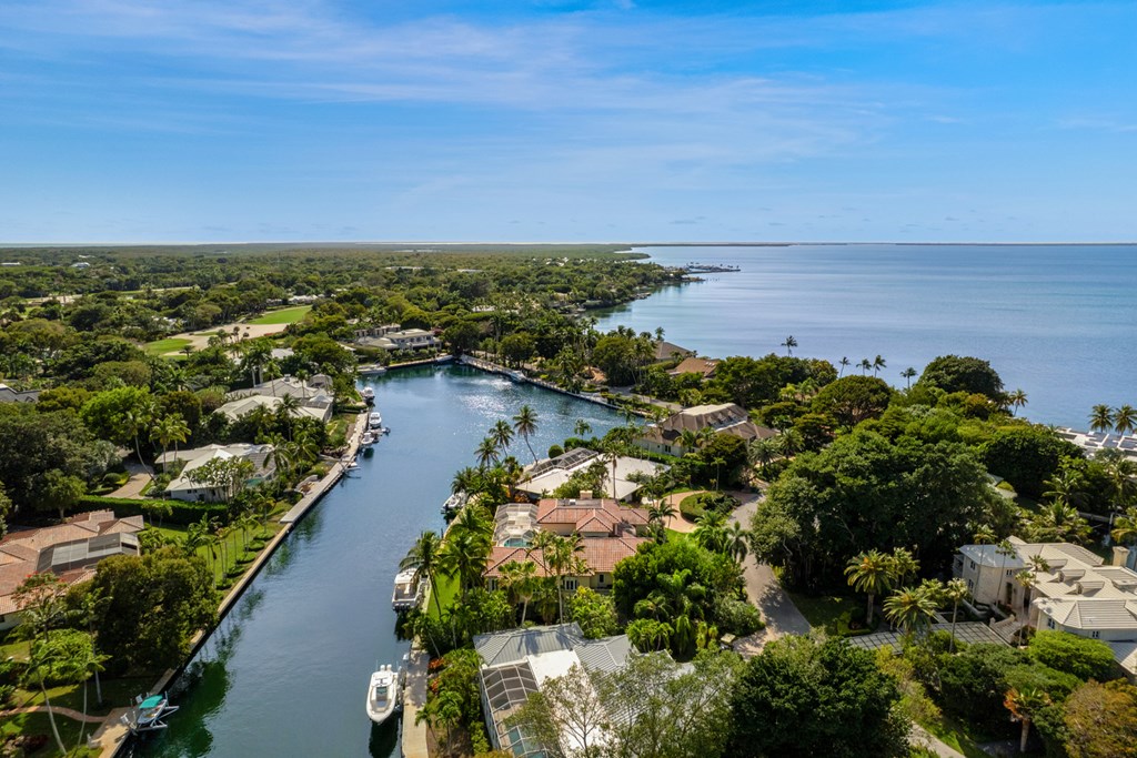 5 Sail Point Lane