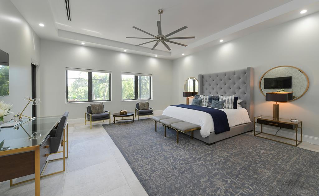 26 South Harbor Drive