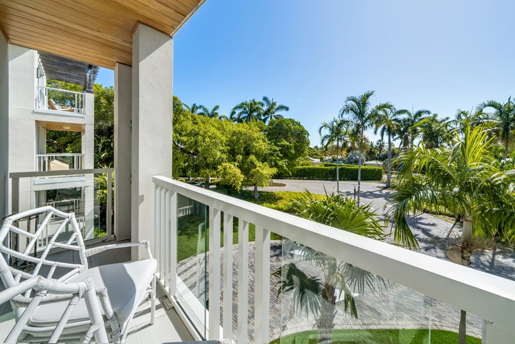 111 Beach Road 208