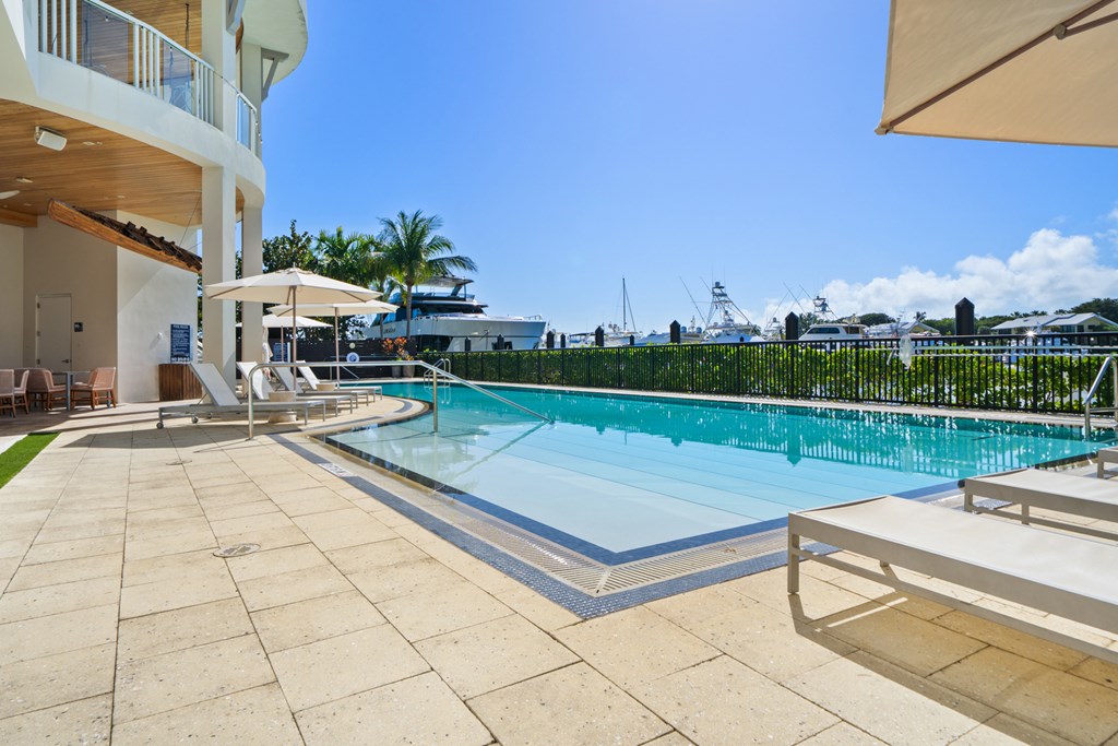111 Beach Road 208