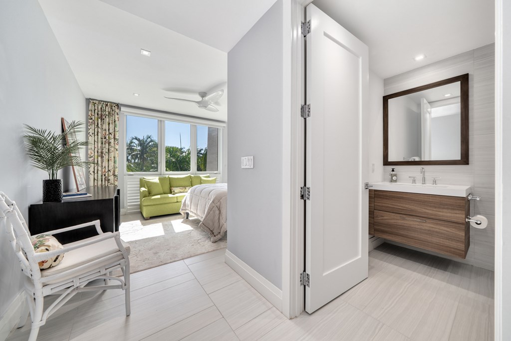 111 Beach Road 208