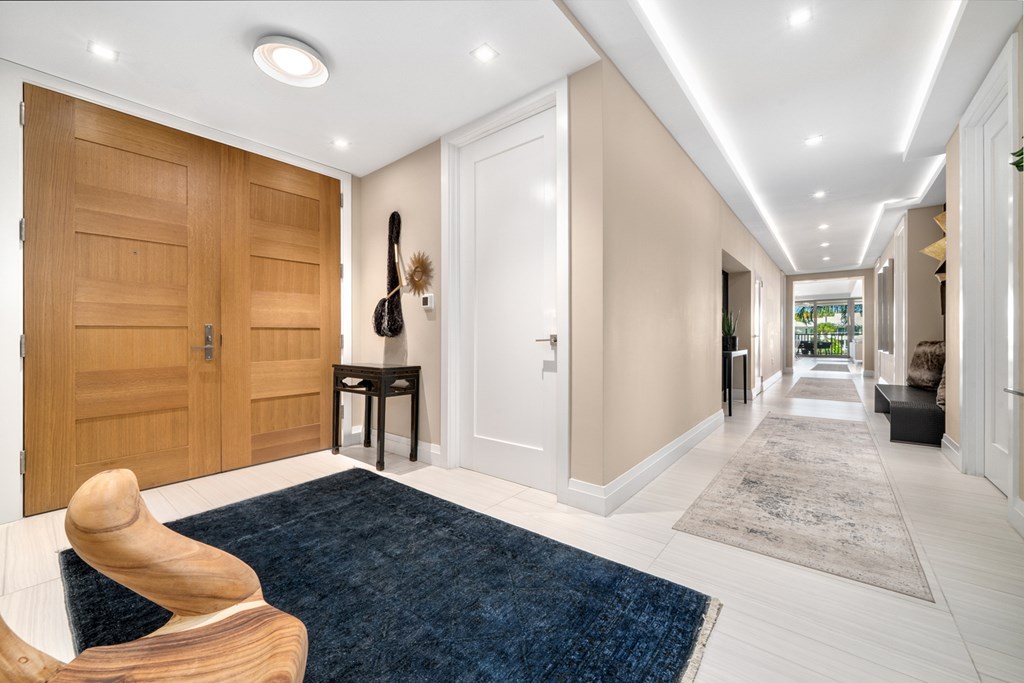 111 Beach Road 208
