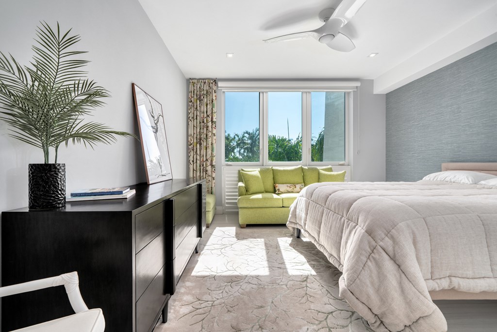 111 Beach Road 208