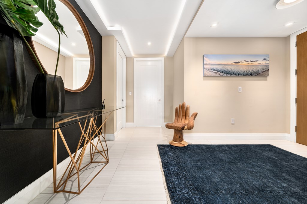 111 Beach Road 208