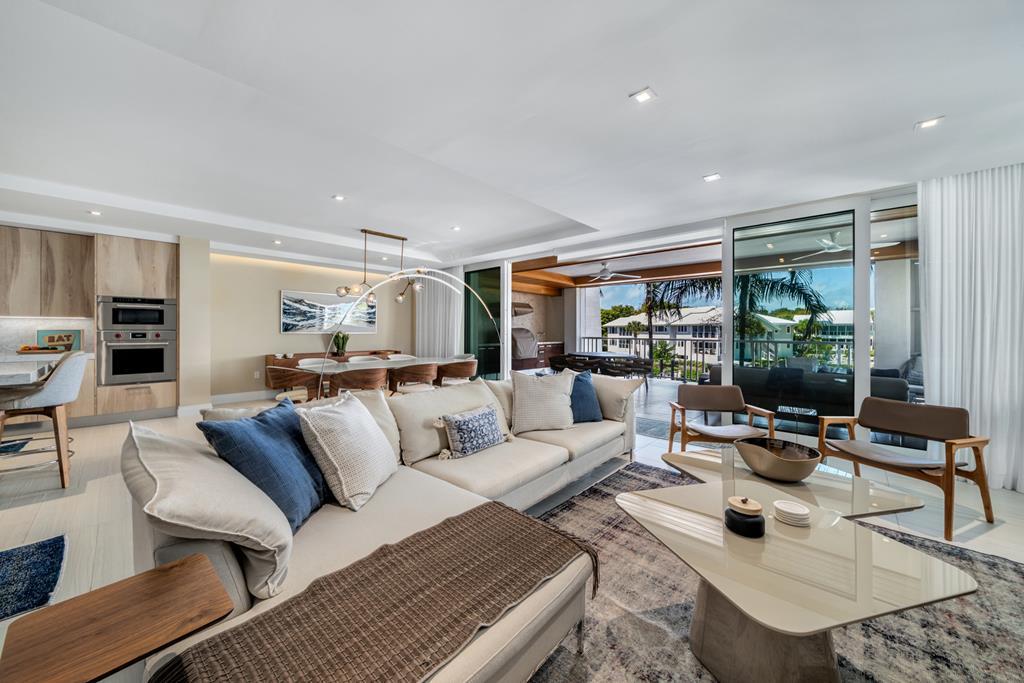 111 Beach Road 208