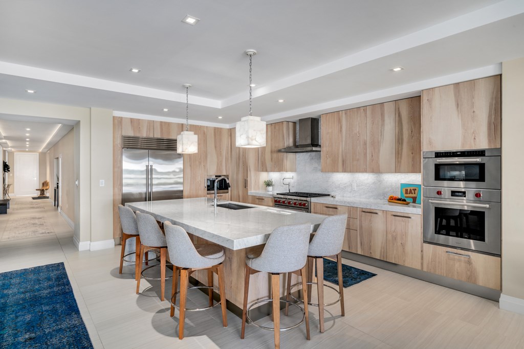 111 Beach Road 208