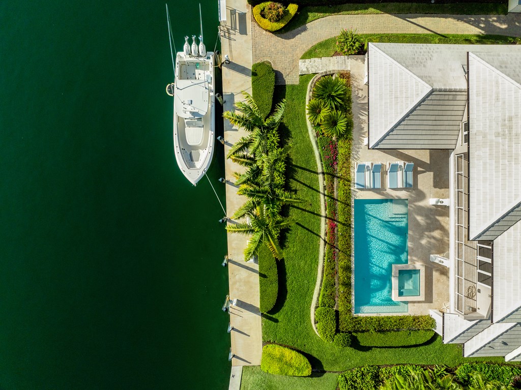 13 Angelfish Cay Drive