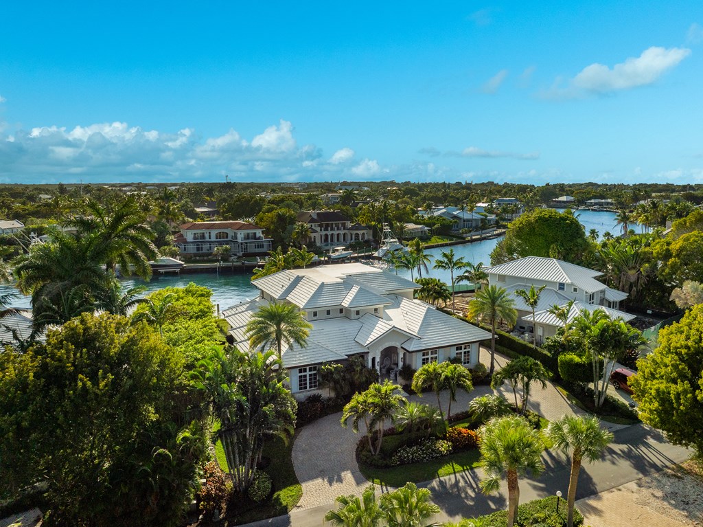 13 Angelfish Cay Drive