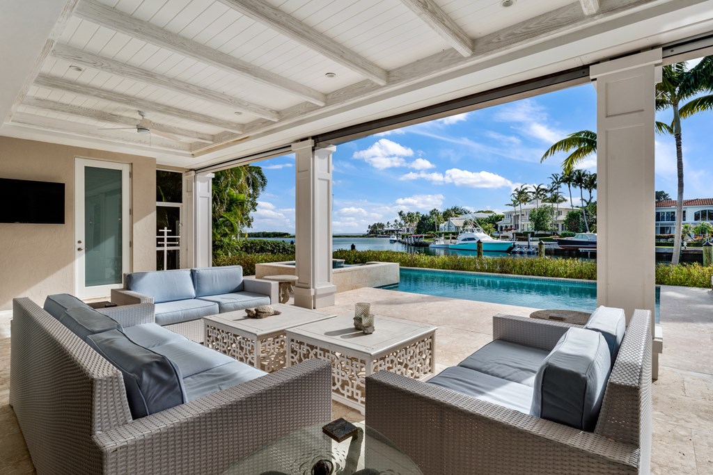 13 Angelfish Cay Drive