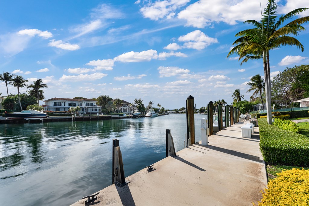 13 Angelfish Cay Drive