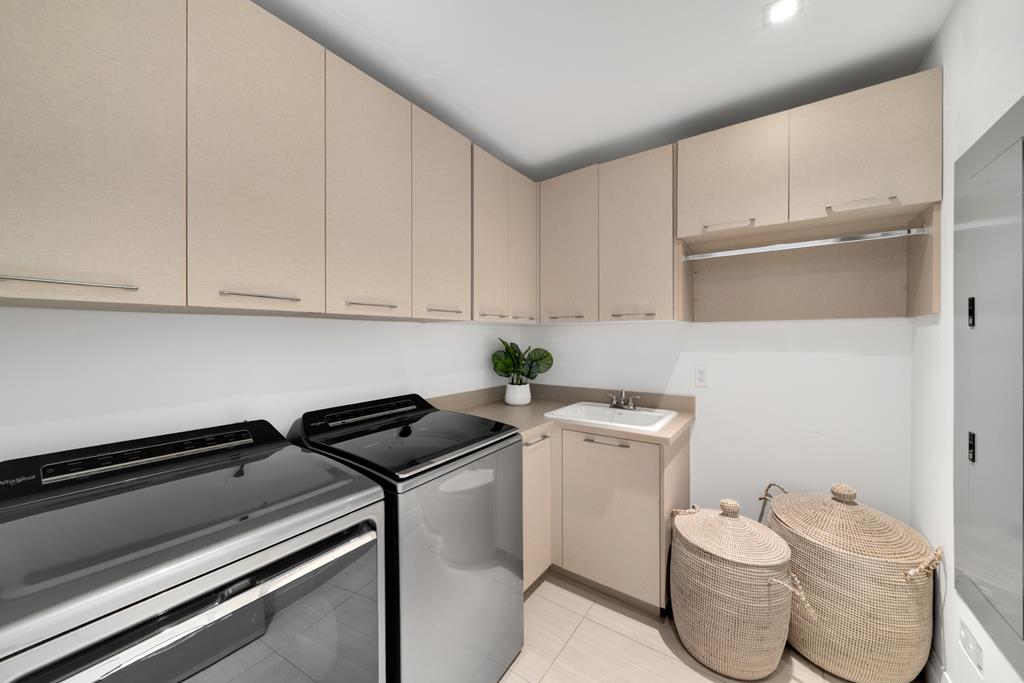 121 Beach Road 306