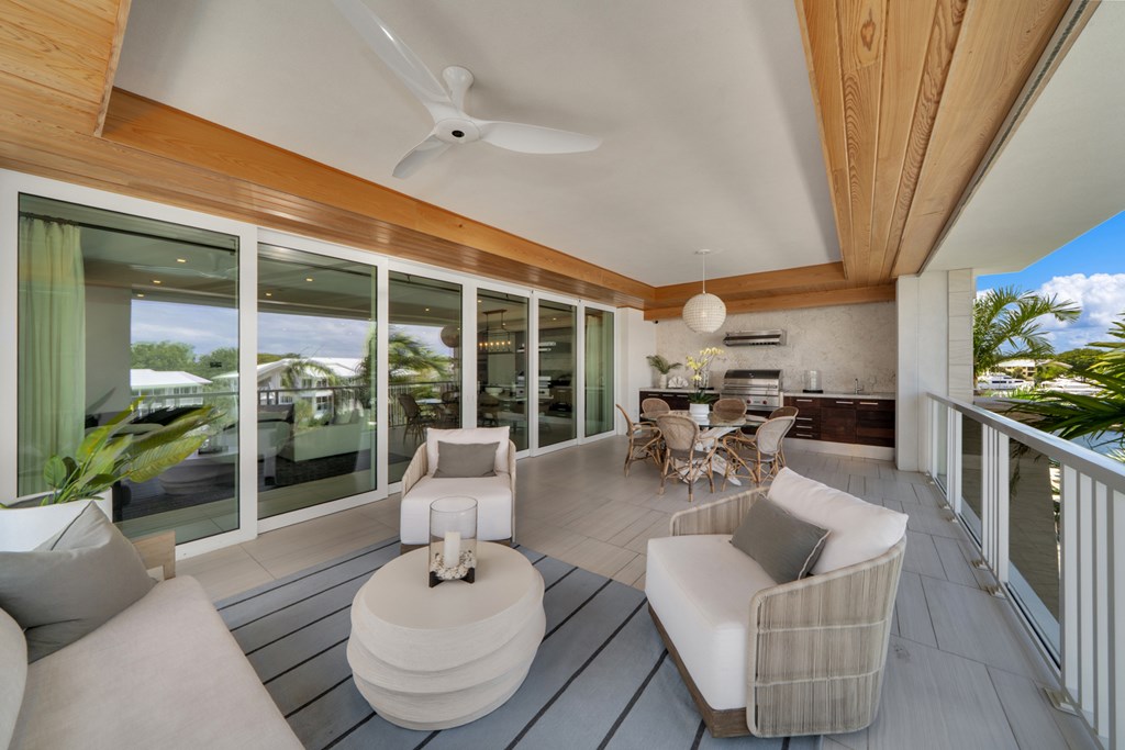 121 Beach Road 306
