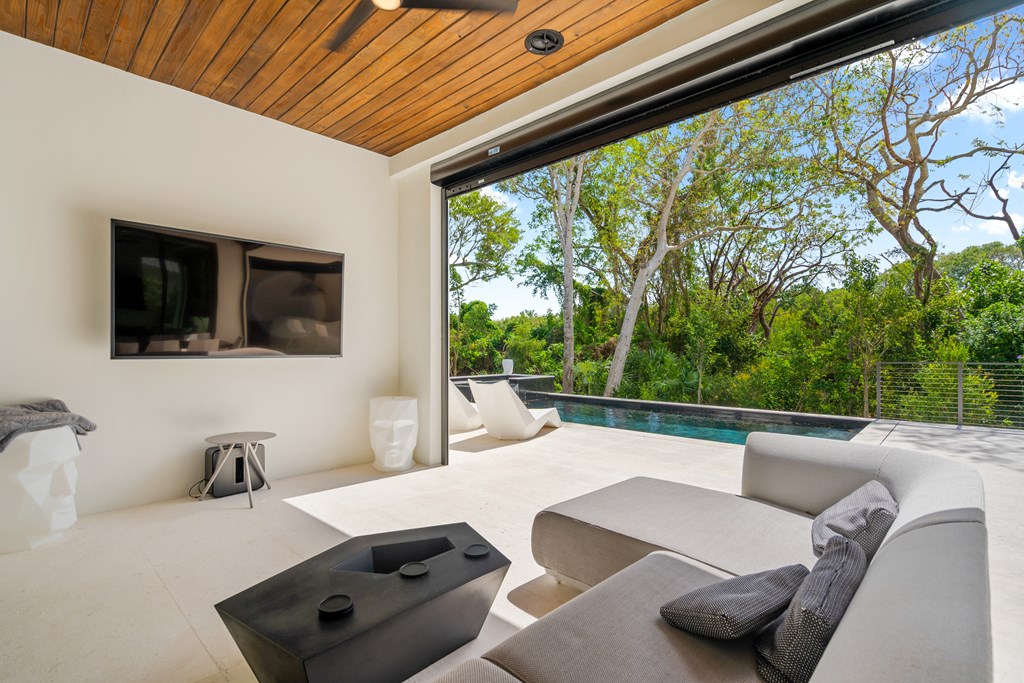 46 South Bridge Lane