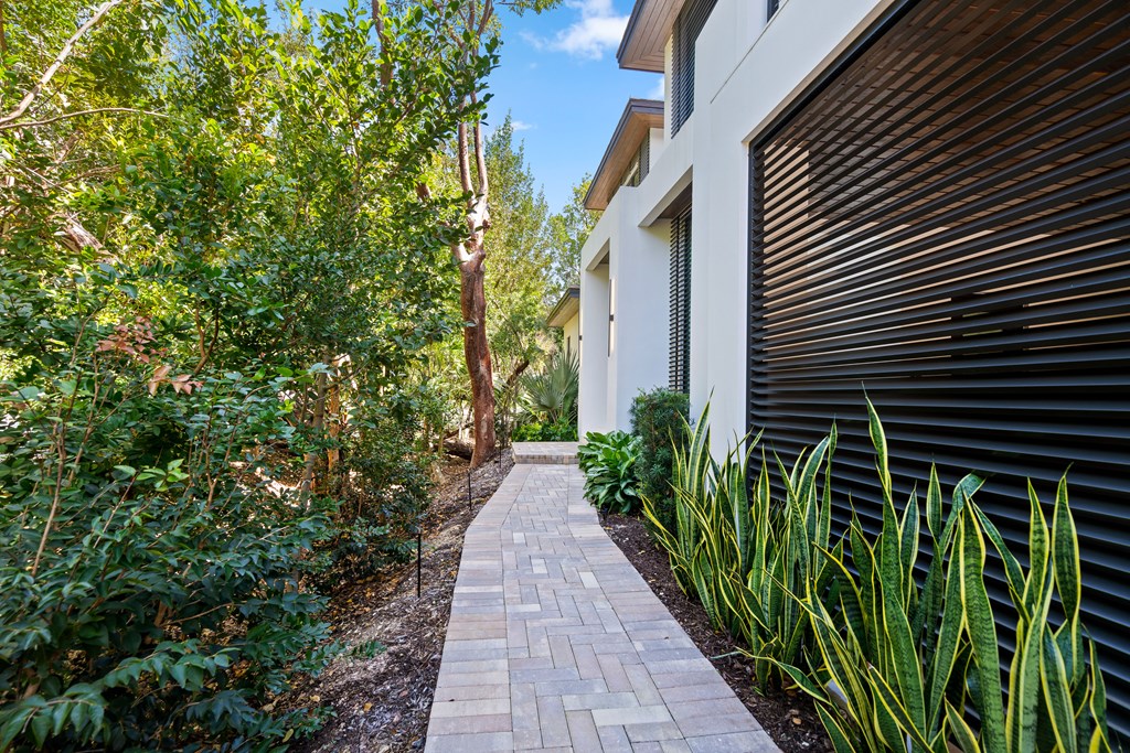 46 South Bridge Lane