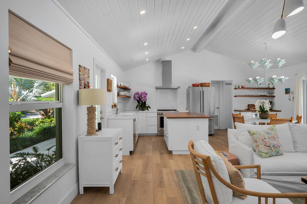 28 Bay Ridge Road