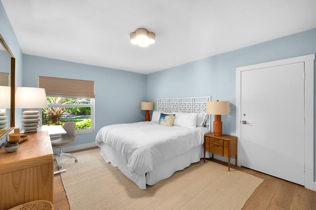 28 Bay Ridge Road