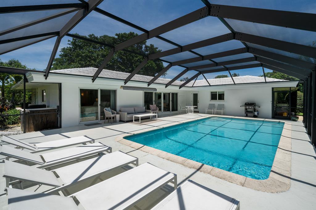 28 Bay Ridge Road