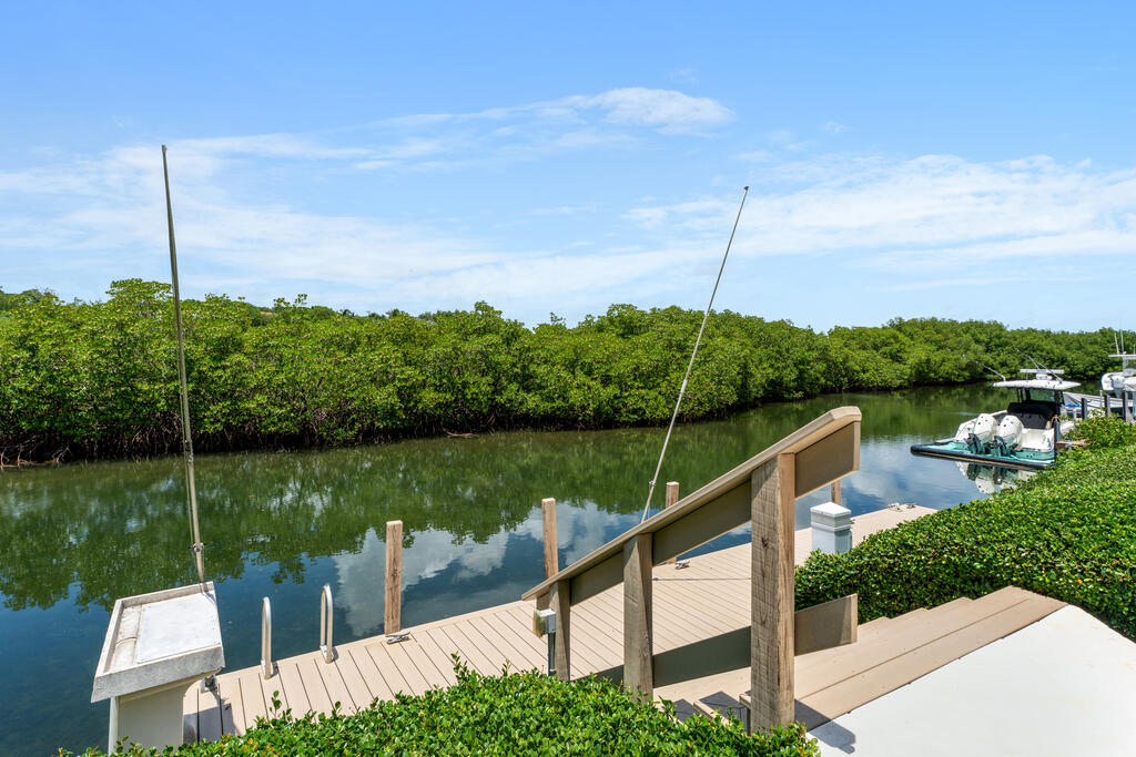 48 Sunrise Cay Drive