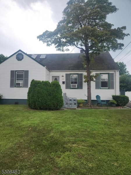 208 Rock Ave