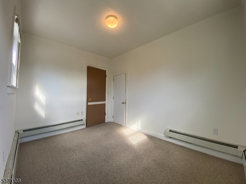 11 Lafayette Ave 3