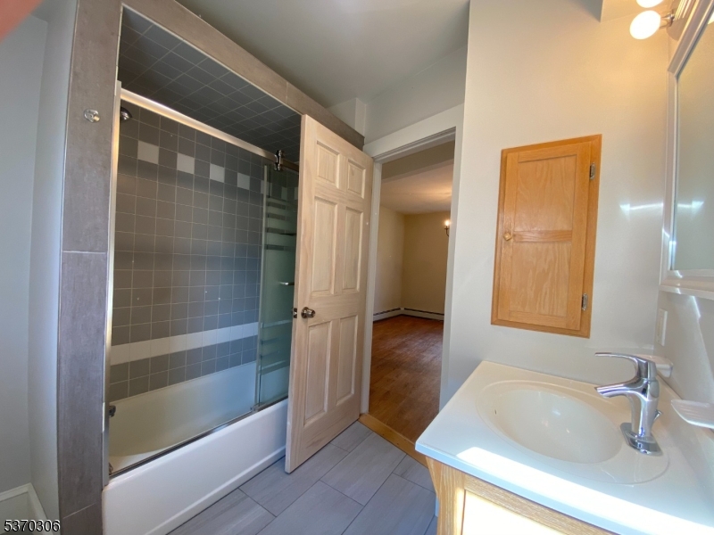 11 Lafayette Ave 1
