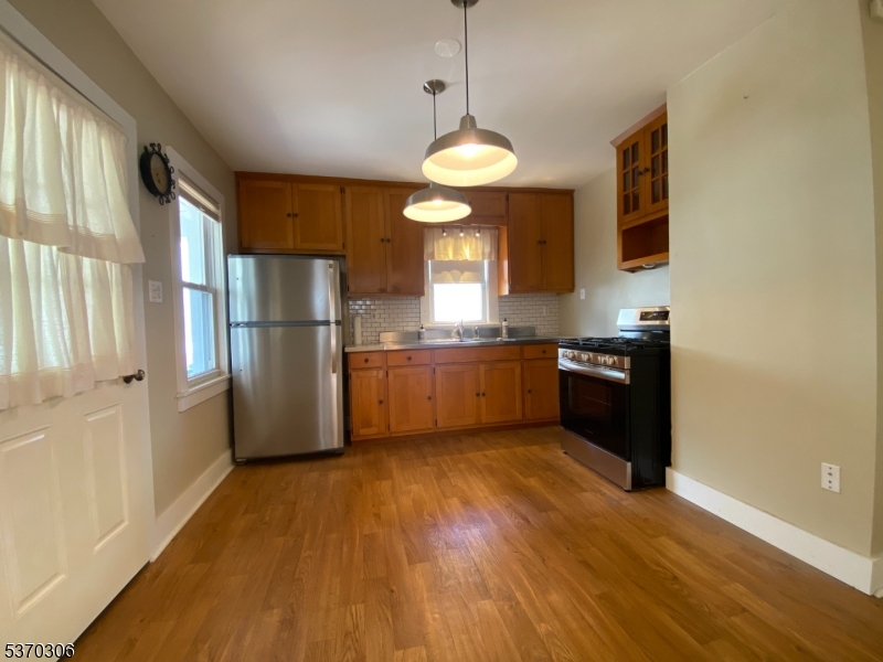 11 Lafayette Ave 1