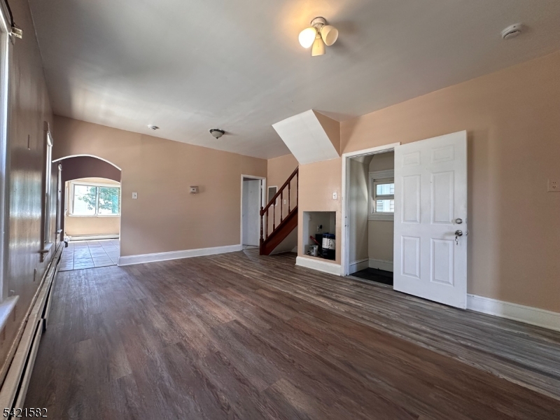 748 Trumbull St 2