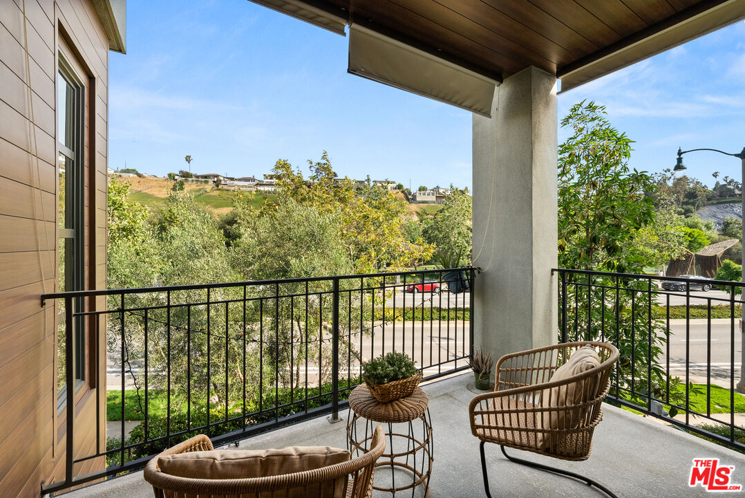 12667 Bluff Creek Dr