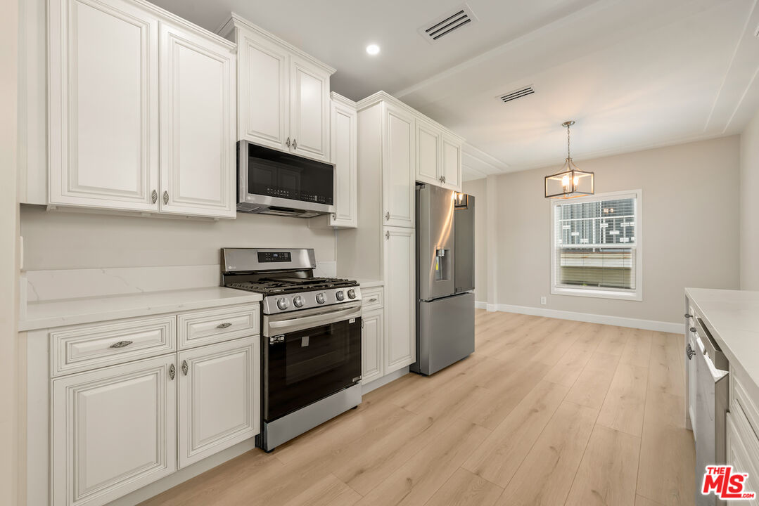 1117 S Wooster St Unit: 1119