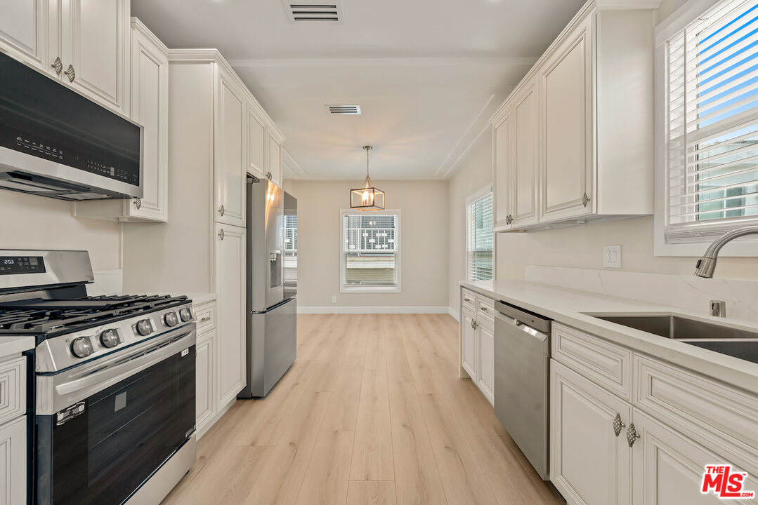 1117 S Wooster St Unit: 1119 1/2