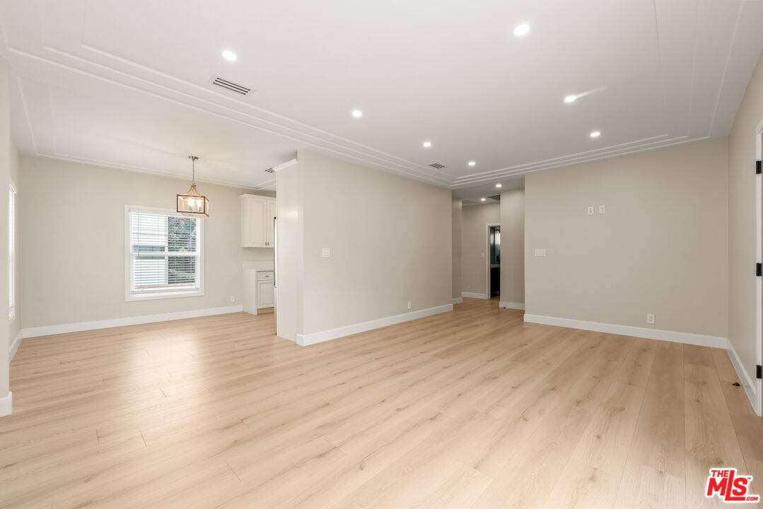 1117 S Wooster St Unit: 1119 1/2