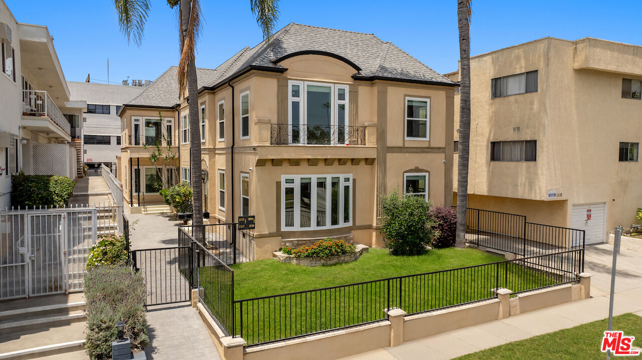 1117 S Wooster St Unit: 1119 1/2