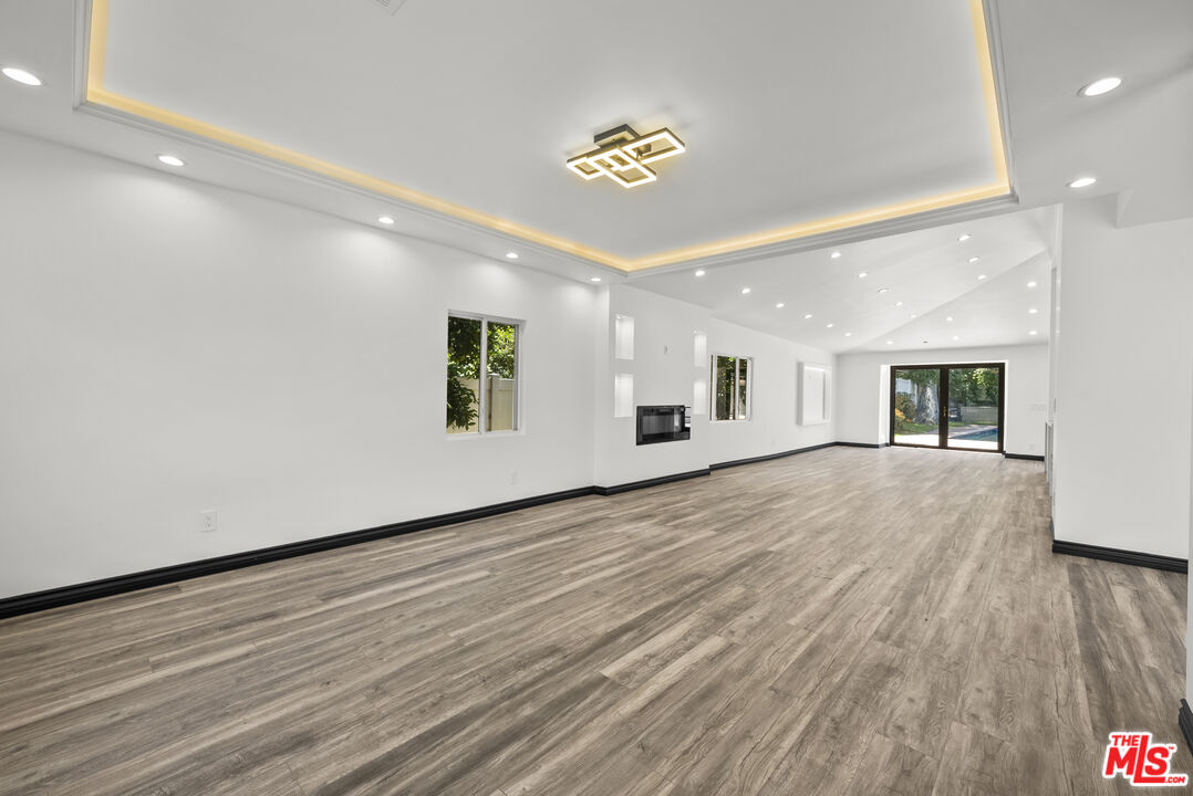 4825 San Feliciano Dr