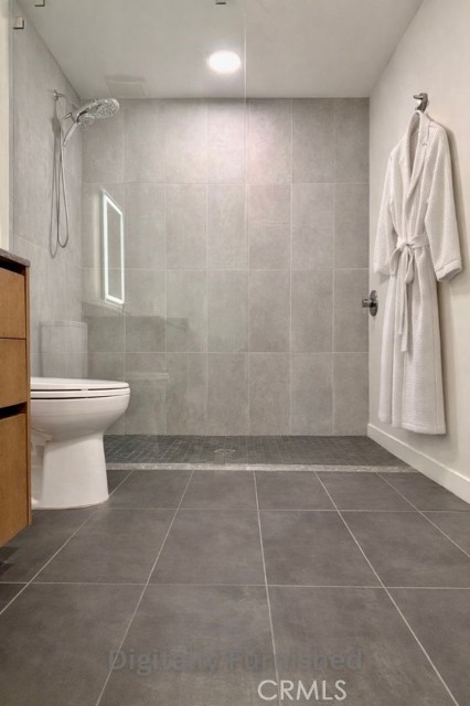 12012 Valleyheart DR Unit: 203