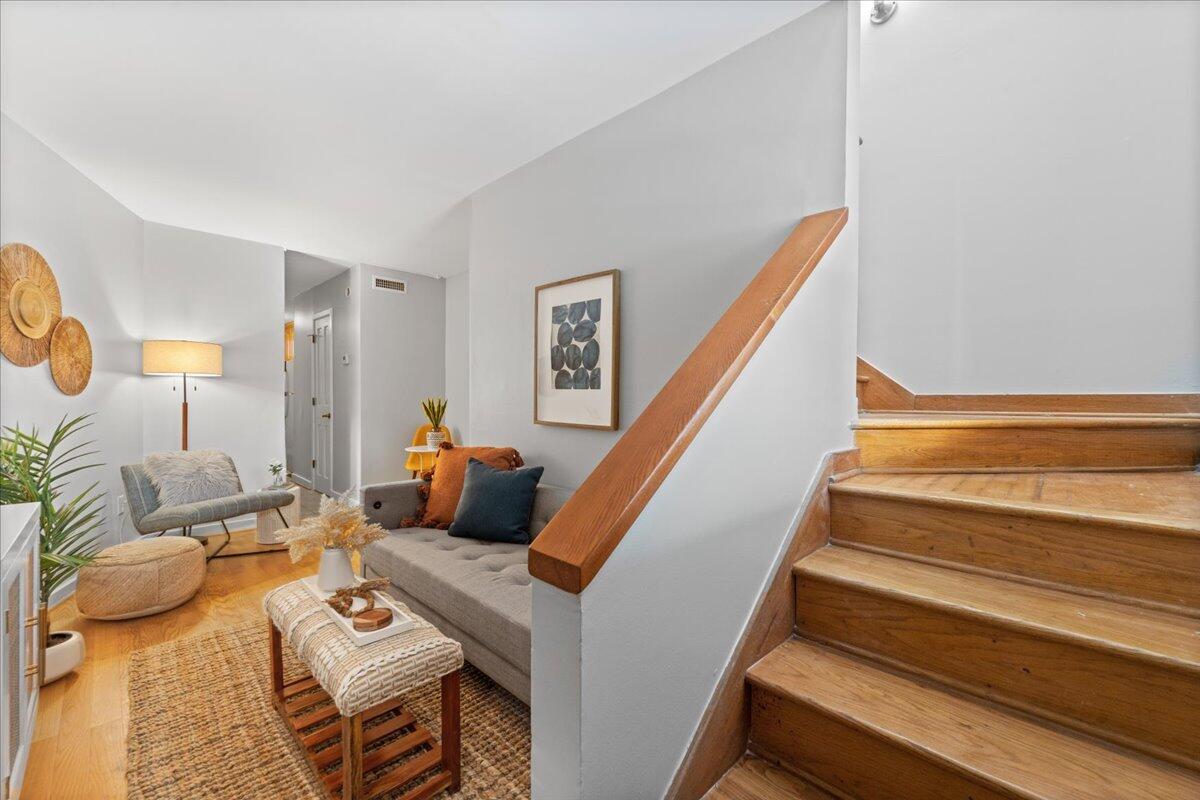 309 Meeting Street # 15