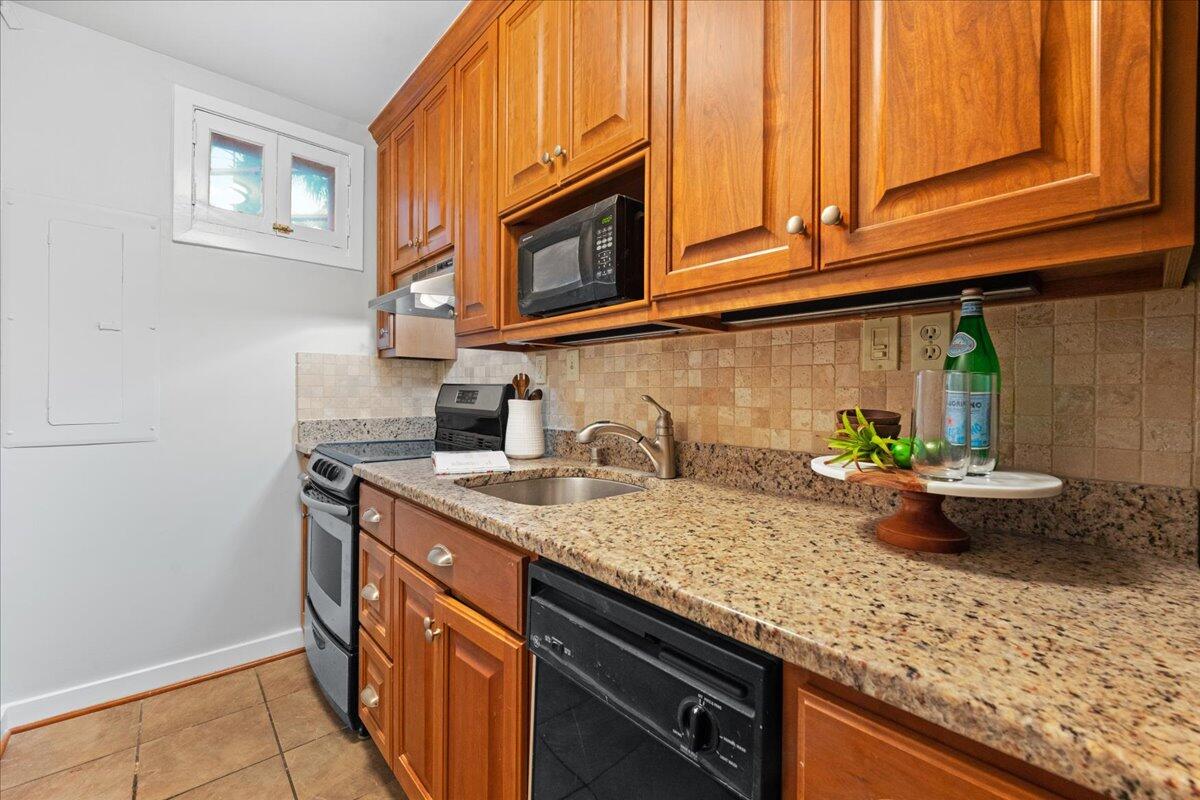 309 Meeting Street # 15