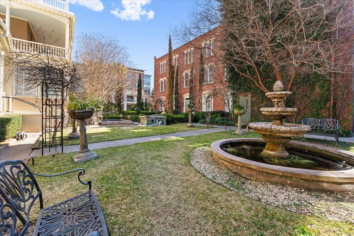 309 Meeting Street # 15