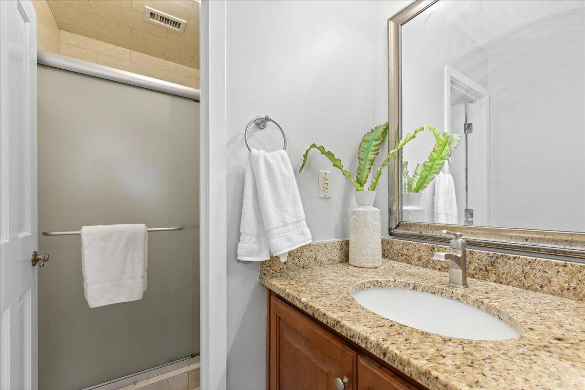 309 Meeting Street # 15