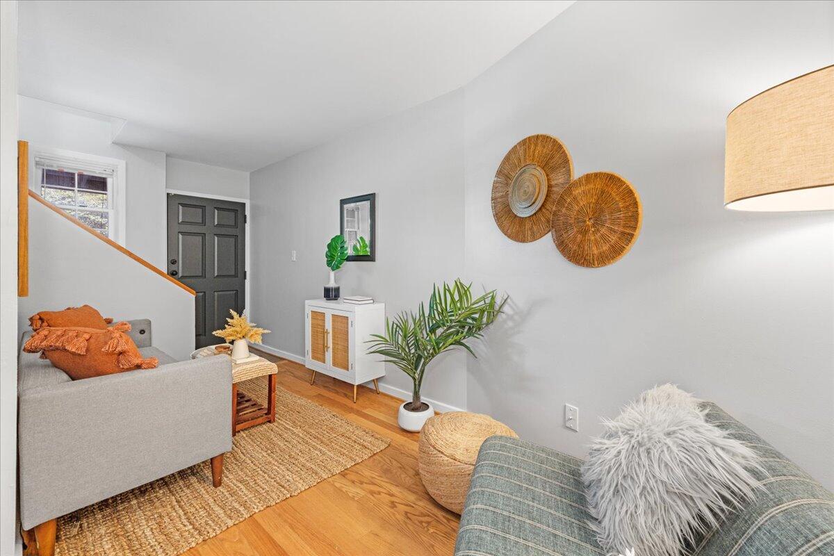 309 Meeting Street # 15