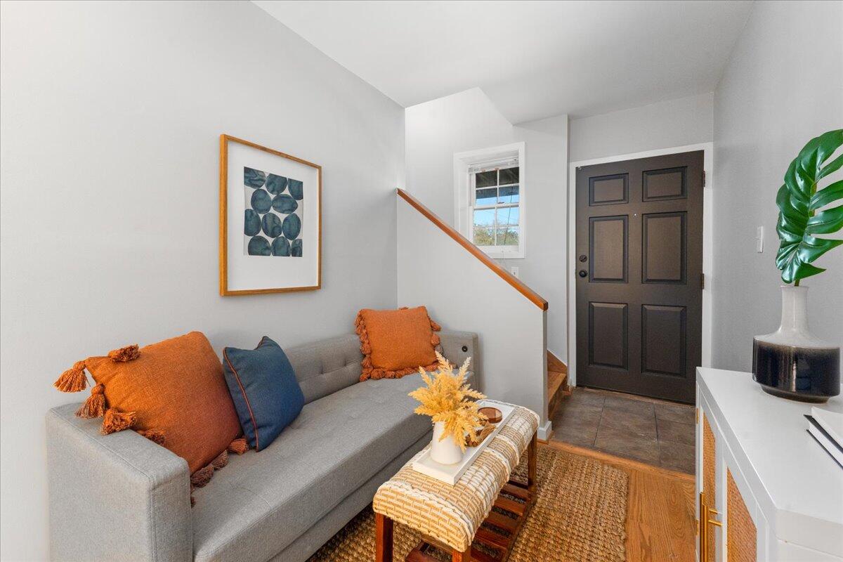 309 Meeting Street # 15