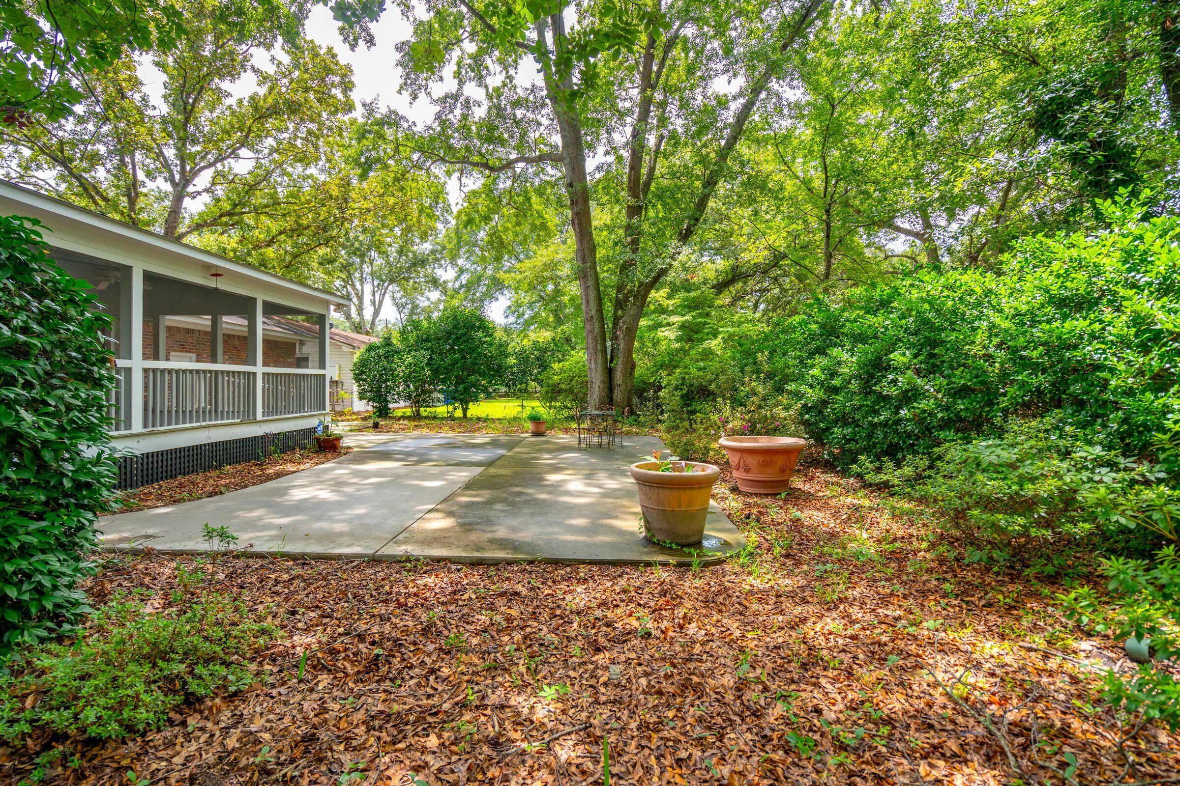 1310 New Castle Street