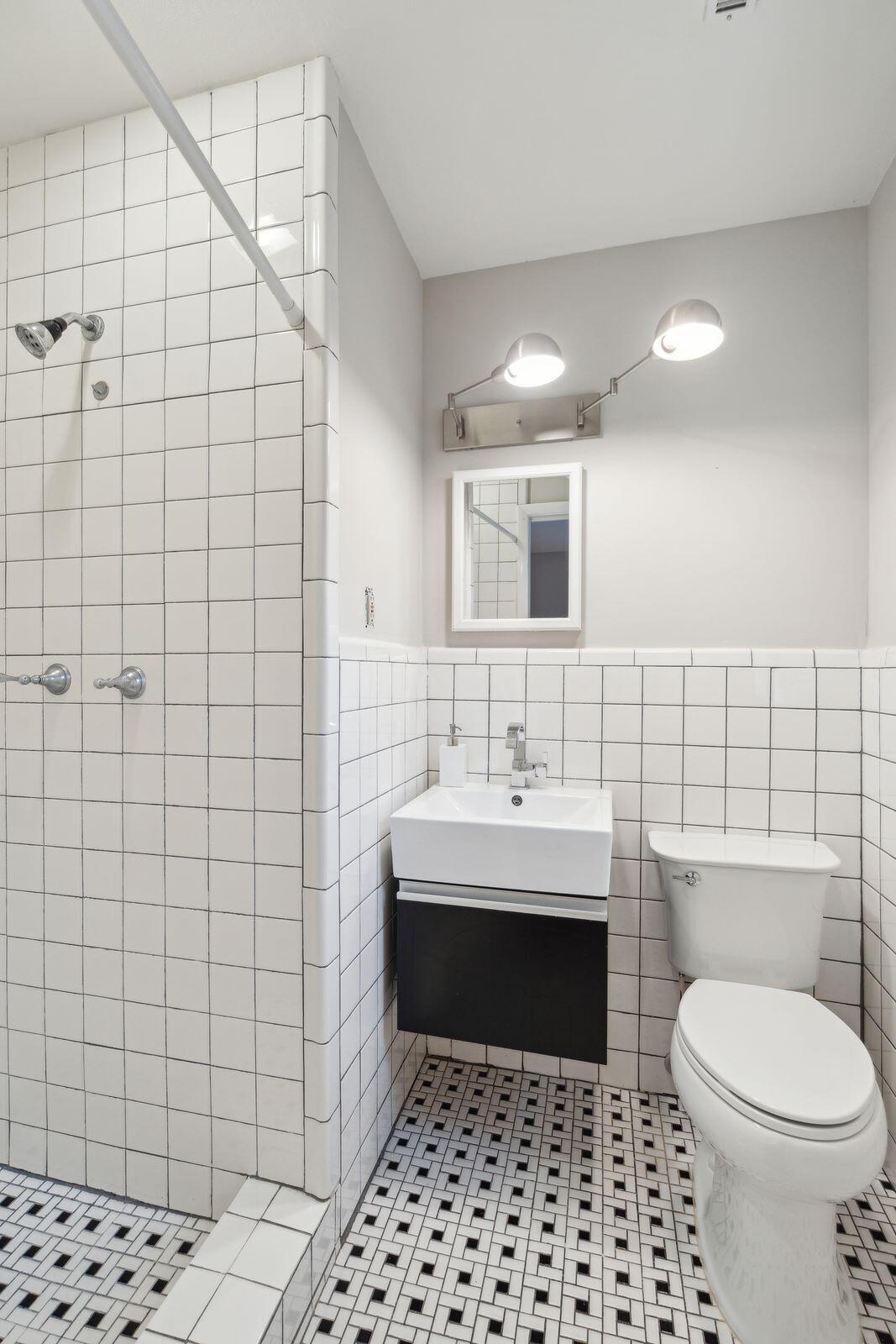 1310 New Castle Street