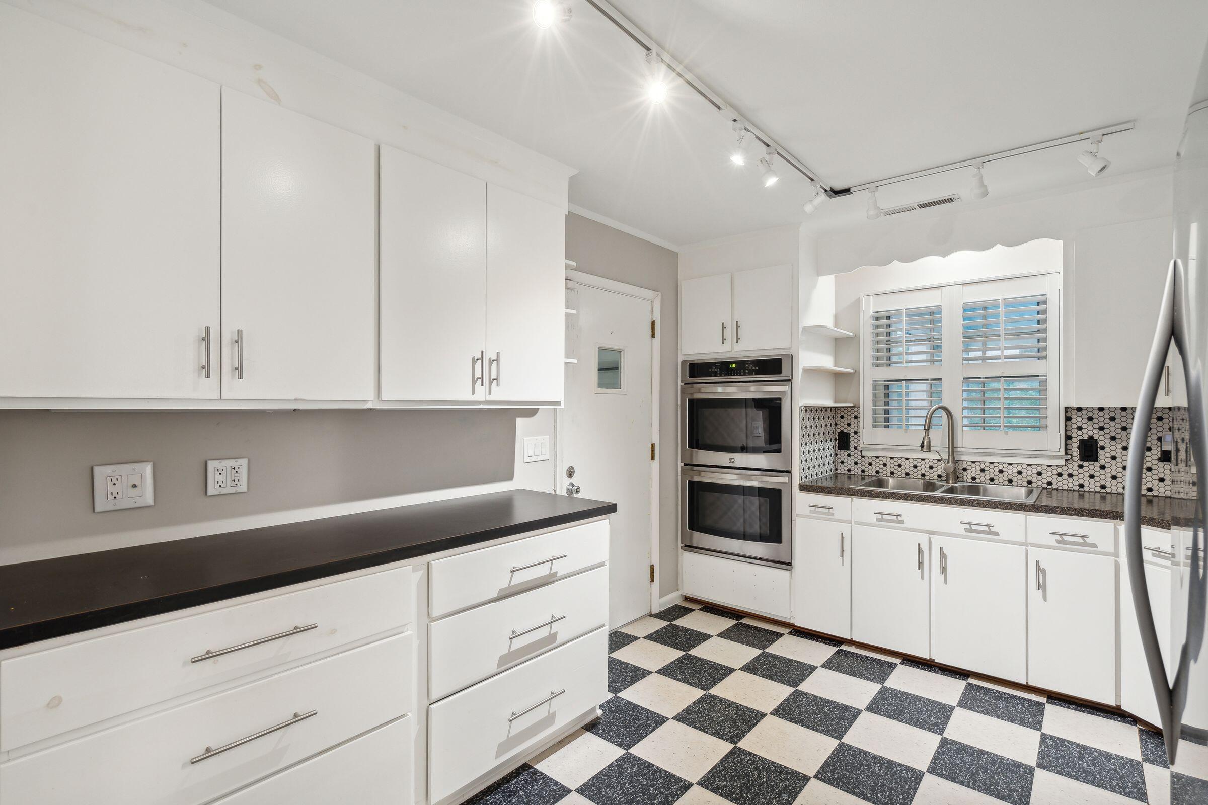 1310 New Castle Street